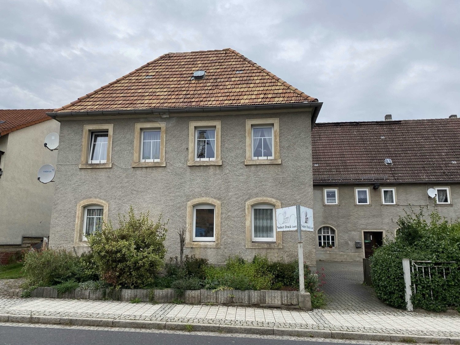 Alte Druckerei Kreischa – Ist-Zustand, Straßenansicht